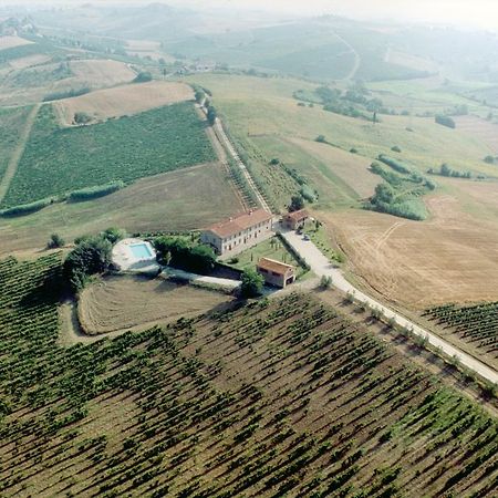 הוילה צ'רטו גואידי Tenuta Di Colle Alberti Agriturismo מראה חיצוני תמונה