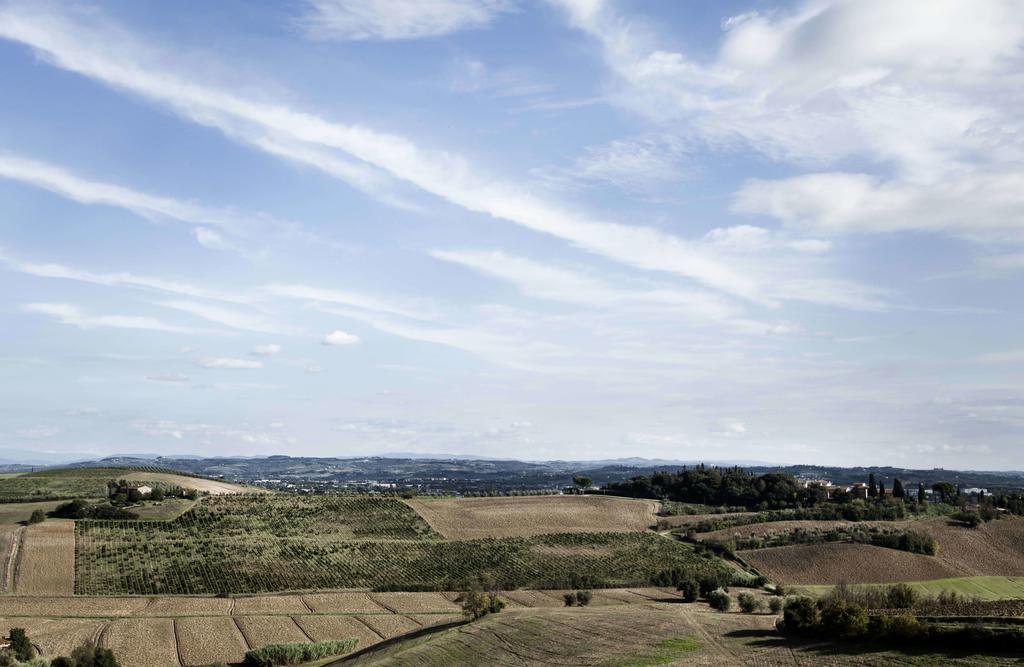 הוילה צ'רטו גואידי Tenuta Di Colle Alberti Agriturismo מראה חיצוני תמונה